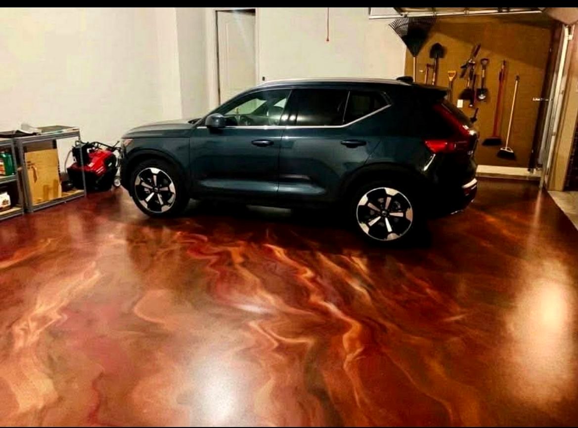 Decorative epoxy floor by AMM PAINTER LLC